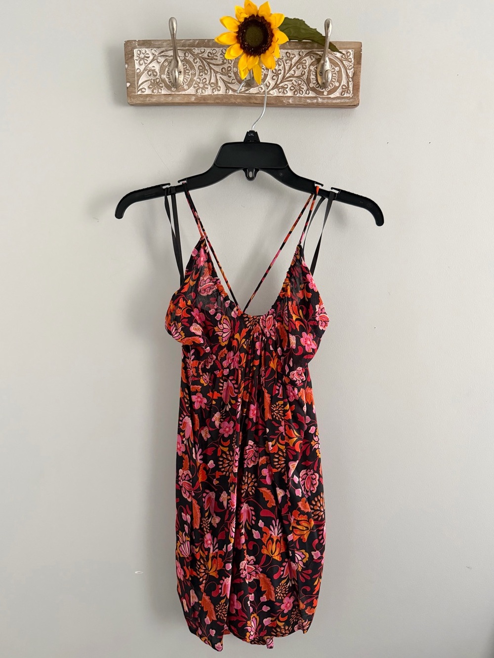 FREE PEOPLE Pixie Printed Tunic Size Small - Black Motif Boho Floral Top - NWT - Picture 2 of 11